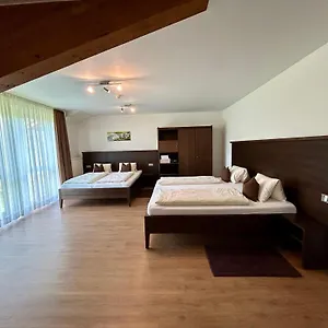 Gastehaus Am Lindenhain Appartement Erding